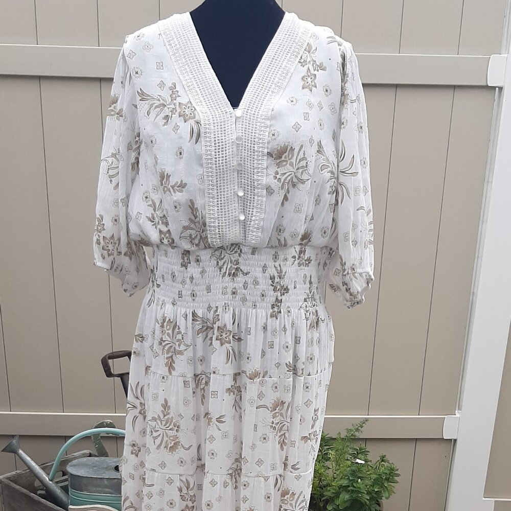 J Gee Maxi Tiered Dress Tiered Size 2X Neutral Floral Geometric